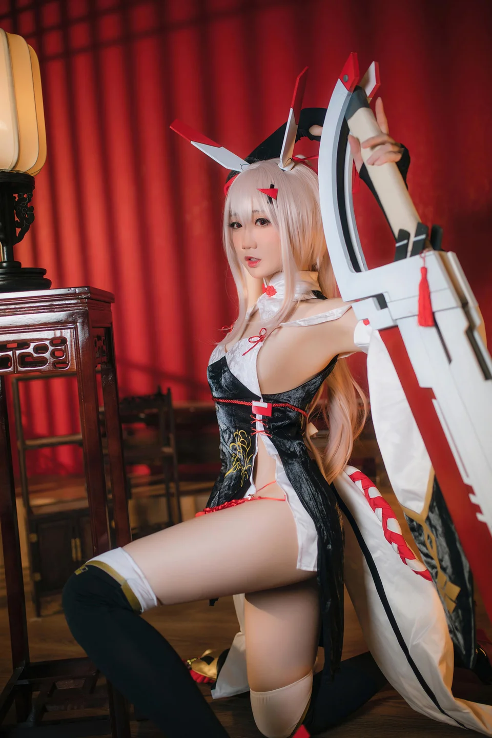 焖焖碳_碧蓝航线·绫波_旗袍_新岁之鬼神_25P_417MB tg@simisebaisi 【丝足阁】013.webp